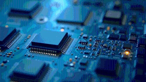 比特币飙升至10.6万美元：“最令人厌恶的牛市”如何应对宏观动能与监管风险