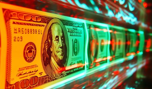 富国银行警示科技股风险，建议投资者转向这些领域